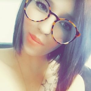 Meet your Posher, Ash